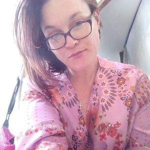 Meet your Posher, Nae